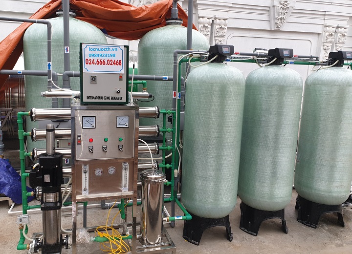 Máy lọc nước công nghiệp để sản xuất nước đóng bình đóng chai